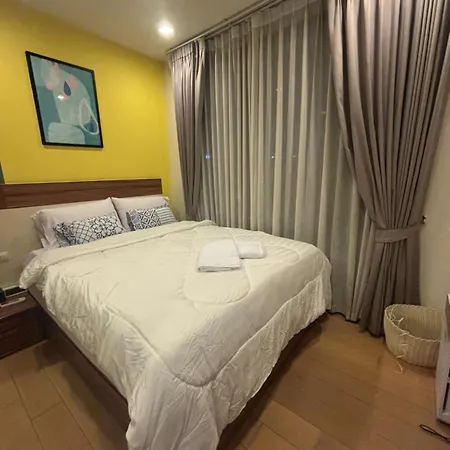 Astra Bee Friend Chiangmai Hotel